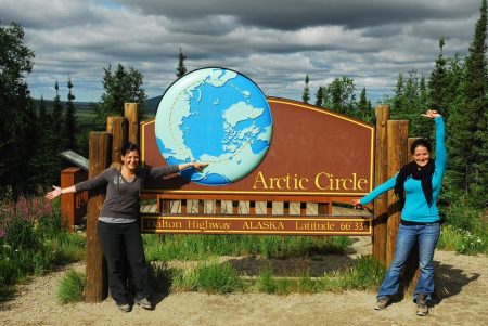 Marion et Amélie Laurin au cercle Arctique en Alaska