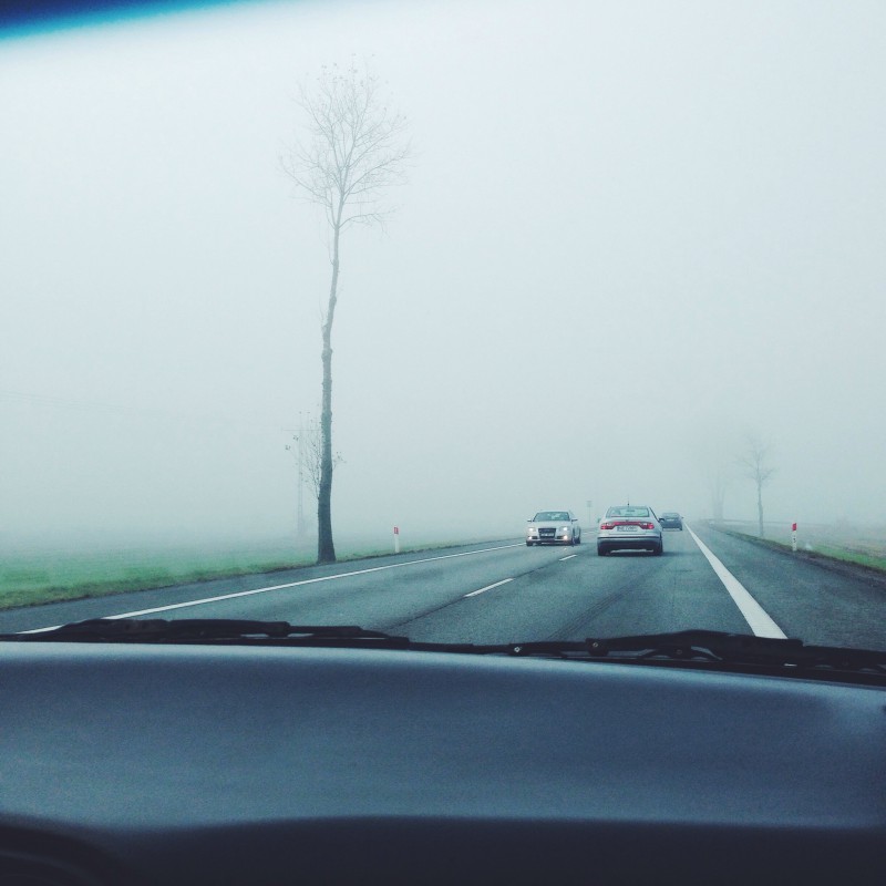 voiture brouillard