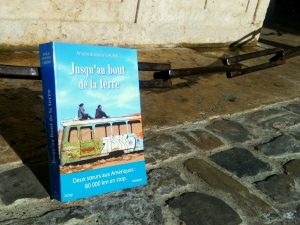 Lectures : Jusqu’au bout de la terre – Amélie et Marion Laurin Lectures : Jusqu’au bout de la terre – Amélie et Marion Laurin