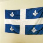 drapeau du Québec dans le bureau